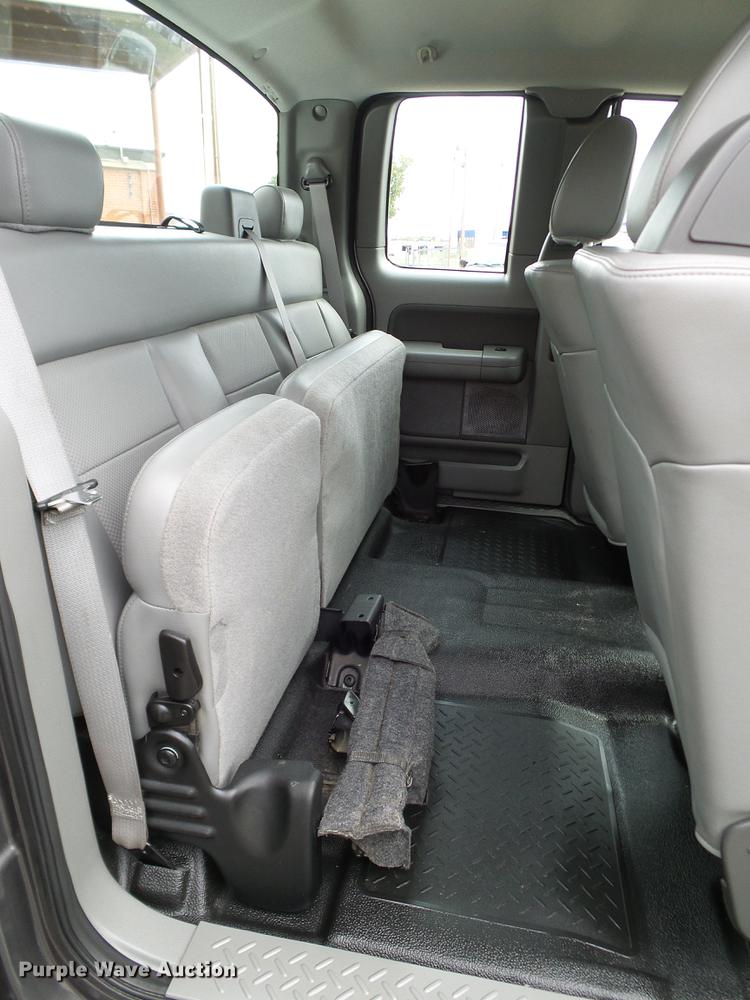 image for item DA6918 2006 Ford F150 XL SuperCab pickup truck