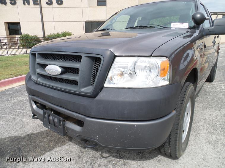 image for item DA6918 2006 Ford F150 XL SuperCab pickup truck