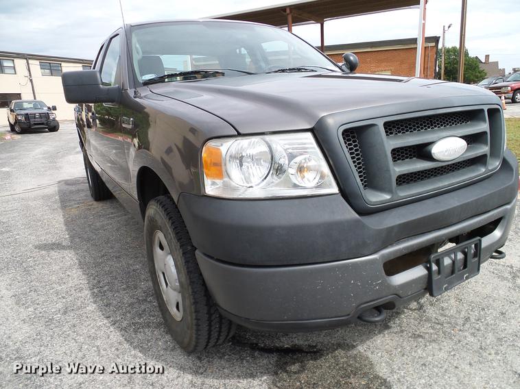 image for item DA6918 2006 Ford F150 XL SuperCab pickup truck