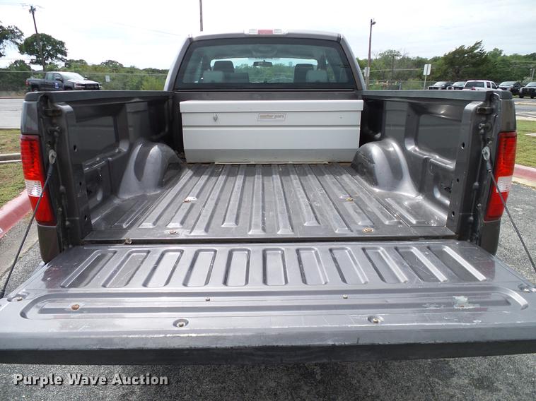 image for item DA6918 2006 Ford F150 XL SuperCab pickup truck