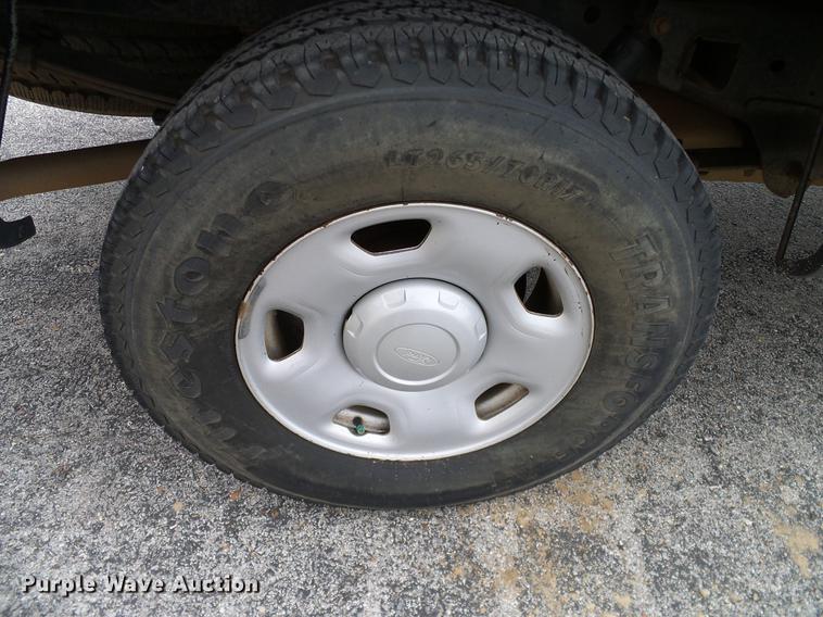 image for item DA6918 2006 Ford F150 XL SuperCab pickup truck