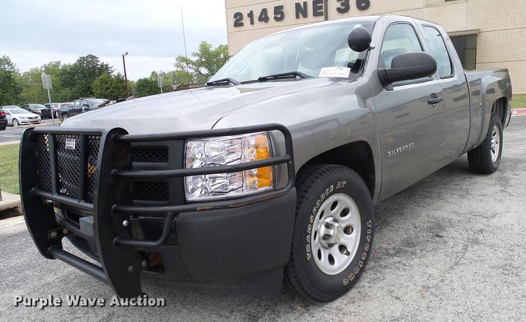 image for item DA6919 2013 Chevrolet Silverado 1500 Ext. Cab pickup truck