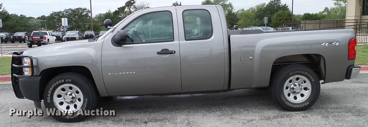 image for item DA6919 2013 Chevrolet Silverado 1500 Ext. Cab pickup truck