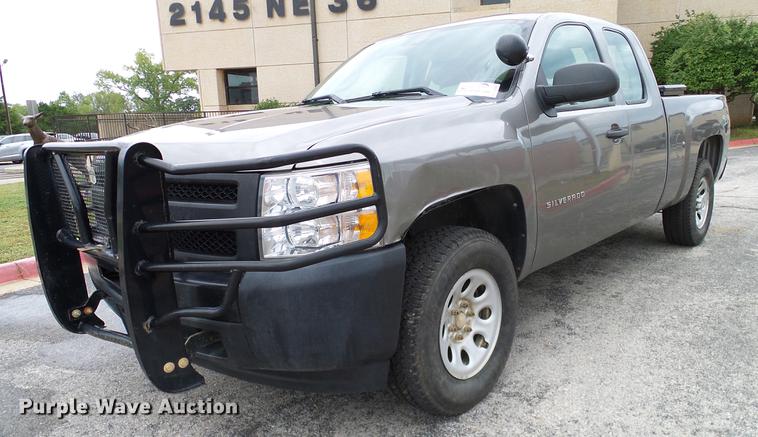 image for item DA6920 2012 Chevrolet Silverado 1500 Ext. Cab pickup truck