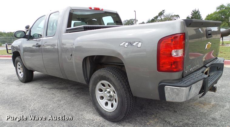 image for item DA6920 2012 Chevrolet Silverado 1500 Ext. Cab pickup truck