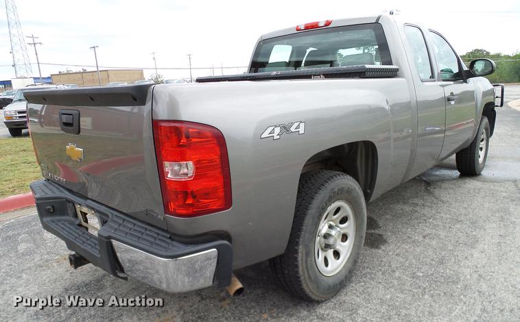 image for item DA6920 2012 Chevrolet Silverado 1500 Ext. Cab pickup truck