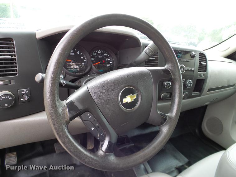 image for item DA6920 2012 Chevrolet Silverado 1500 Ext. Cab pickup truck
