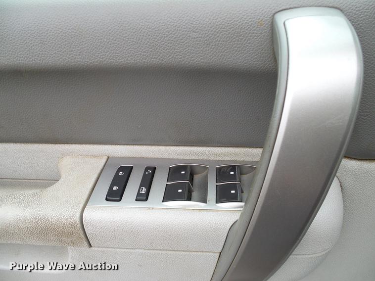 image for item DA6920 2012 Chevrolet Silverado 1500 Ext. Cab pickup truck