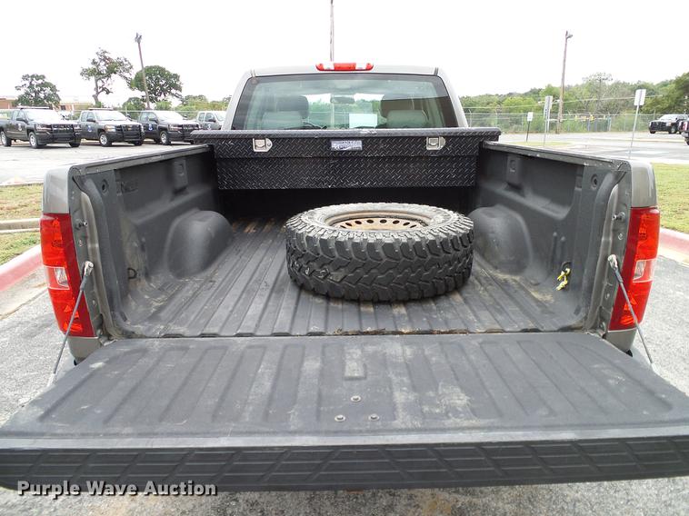 image for item DA6920 2012 Chevrolet Silverado 1500 Ext. Cab pickup truck