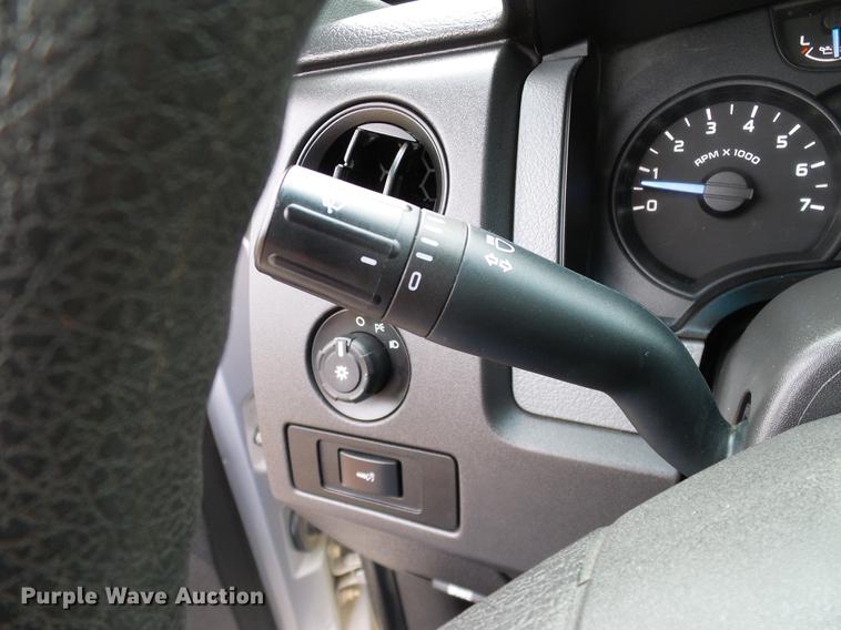 image for item DA6922 2011 Ford F150 XL SuperCab pickup truck