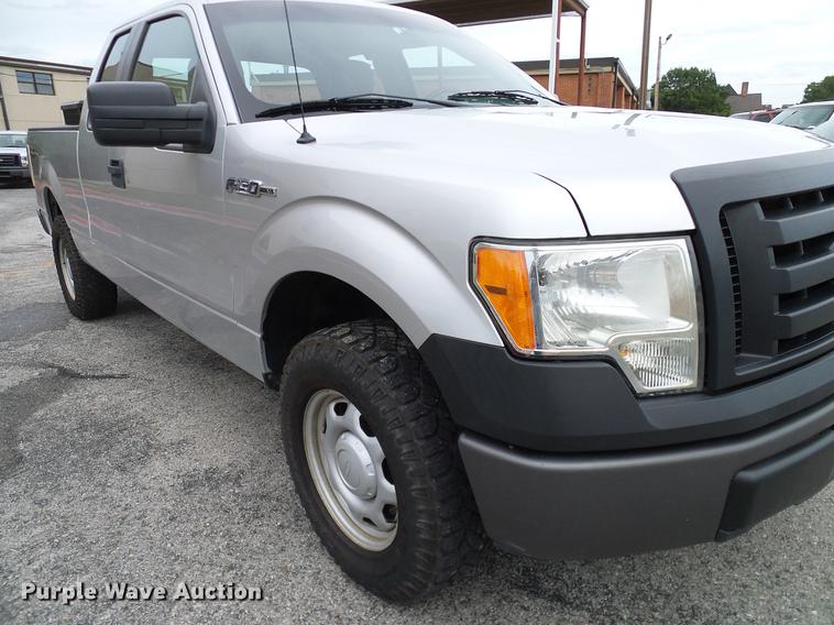 image for item DA6922 2011 Ford F150 XL SuperCab pickup truck