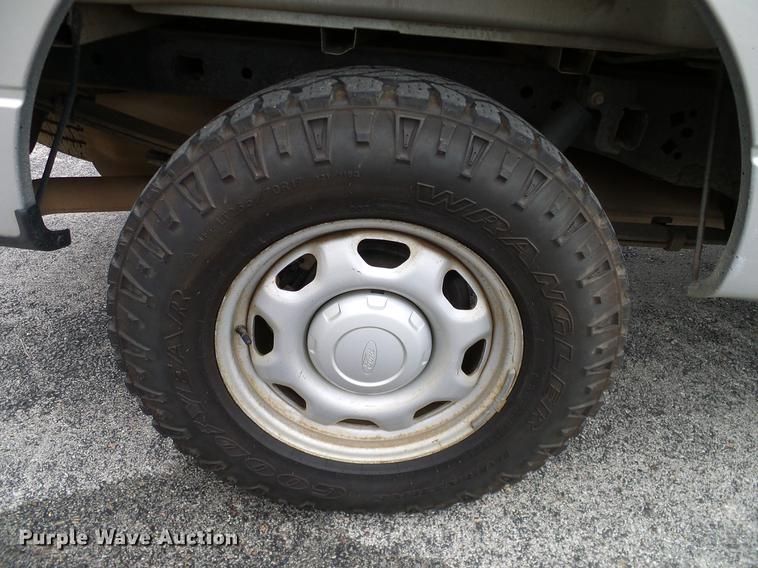 image for item DA6922 2011 Ford F150 XL SuperCab pickup truck