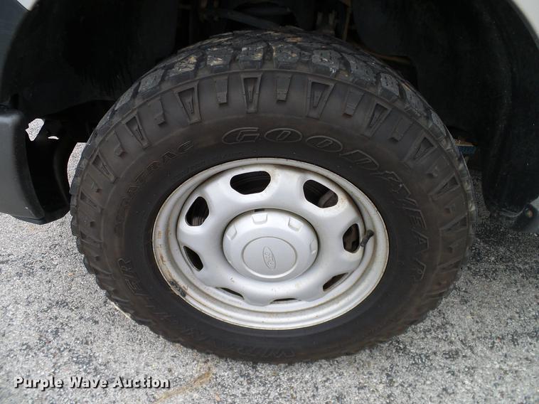 image for item DA6922 2011 Ford F150 XL SuperCab pickup truck