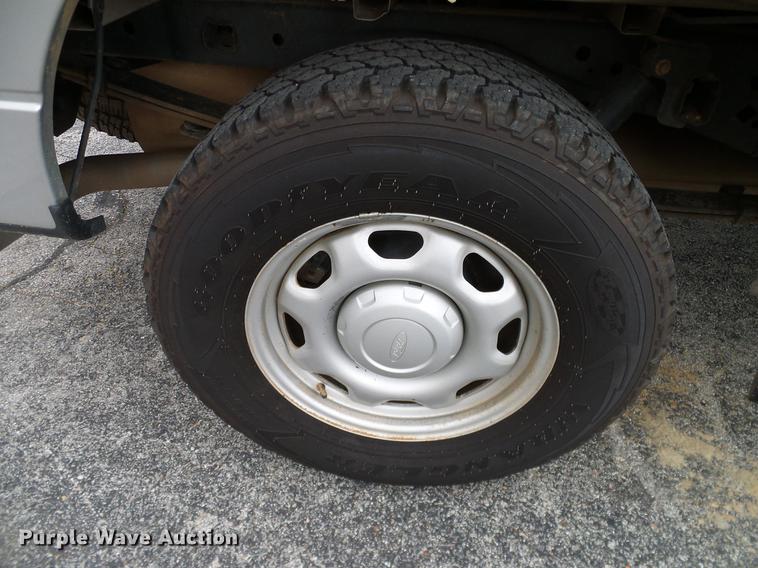 image for item DA6923 2011 Ford F150 XL SuperCrew pickup truck