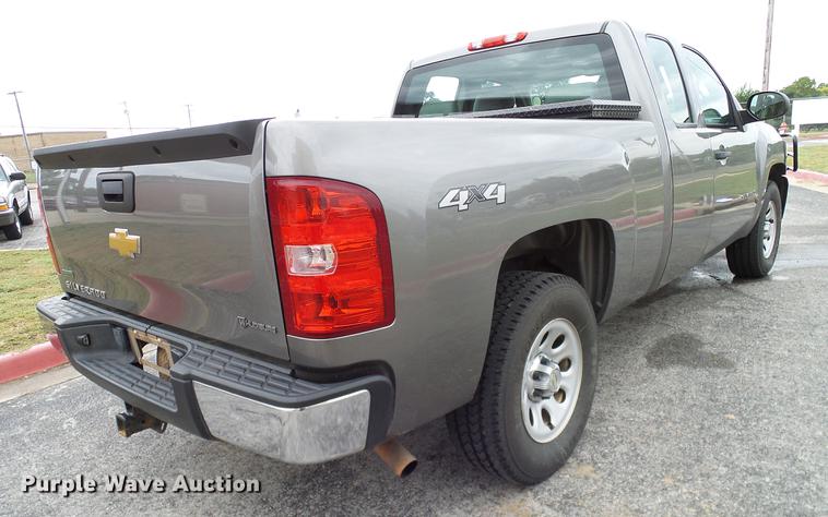 image for item DA6924 2012 Chevrolet Silverado 1500 Ext. Cab pickup truck