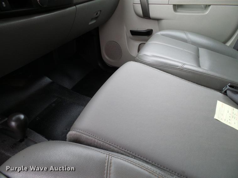 image for item DA6924 2012 Chevrolet Silverado 1500 Ext. Cab pickup truck