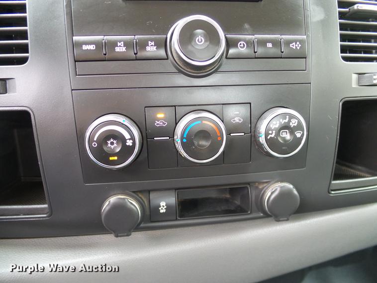 image for item DA6924 2012 Chevrolet Silverado 1500 Ext. Cab pickup truck