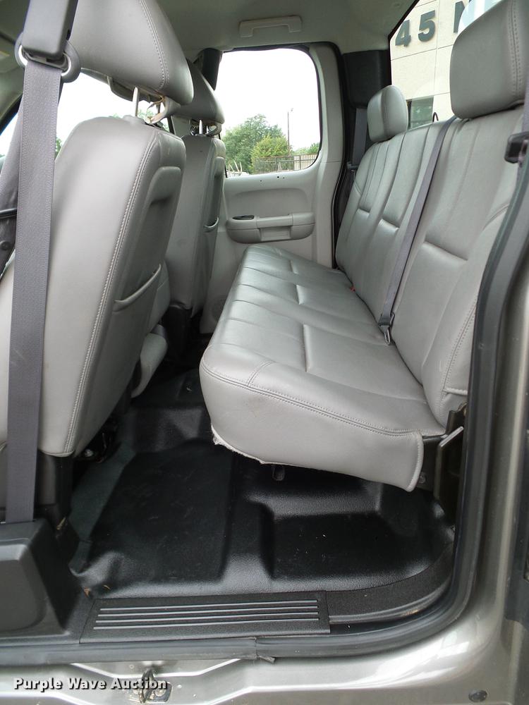 image for item DA6924 2012 Chevrolet Silverado 1500 Ext. Cab pickup truck