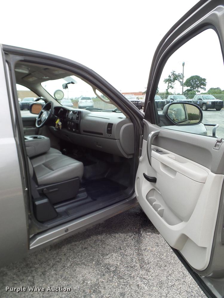 image for item DA6924 2012 Chevrolet Silverado 1500 Ext. Cab pickup truck