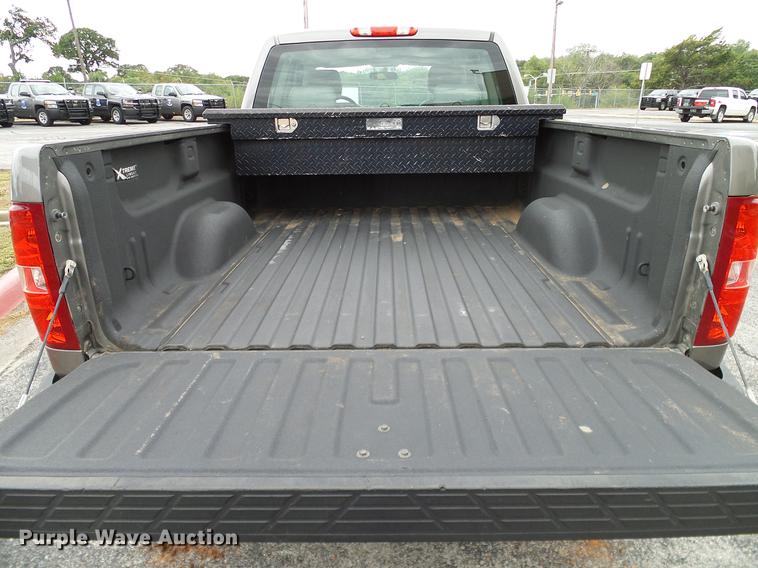 image for item DA6924 2012 Chevrolet Silverado 1500 Ext. Cab pickup truck