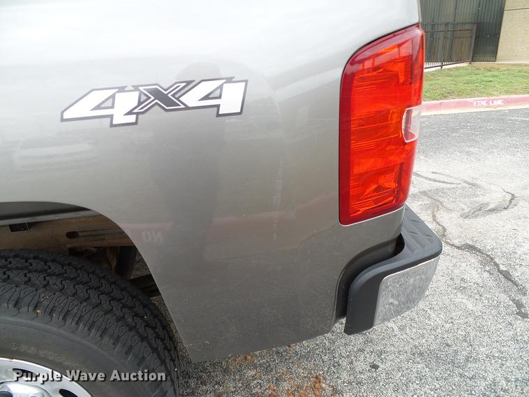 image for item DA6924 2012 Chevrolet Silverado 1500 Ext. Cab pickup truck