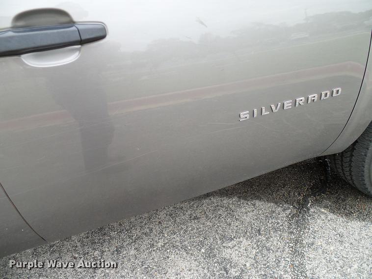 image for item DA6924 2012 Chevrolet Silverado 1500 Ext. Cab pickup truck