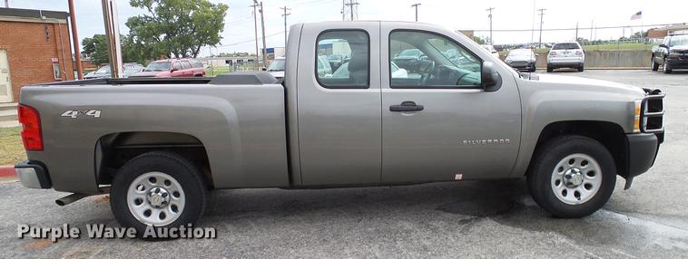 image for item DA6925 2013 Chevrolet Silverado 1500 Ext. Cab pickup truck