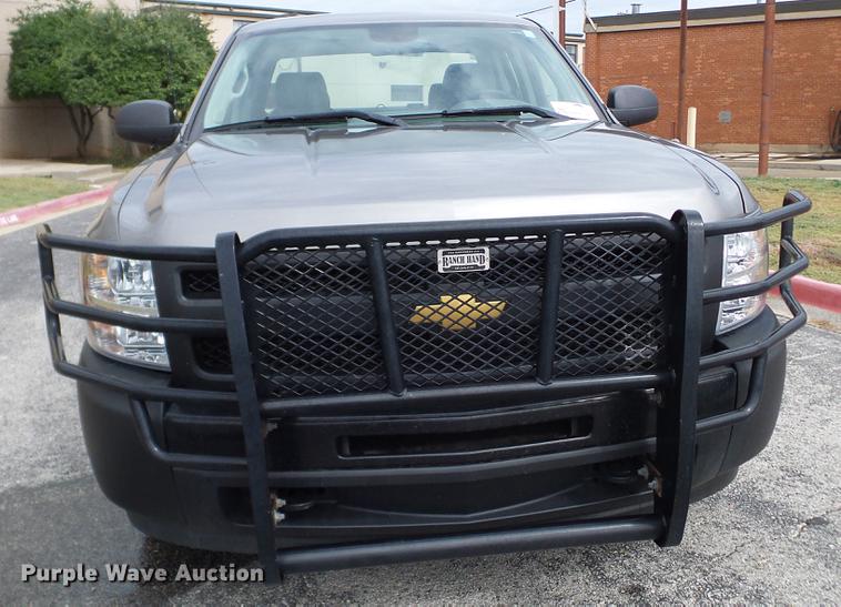 image for item DA6925 2013 Chevrolet Silverado 1500 Ext. Cab pickup truck