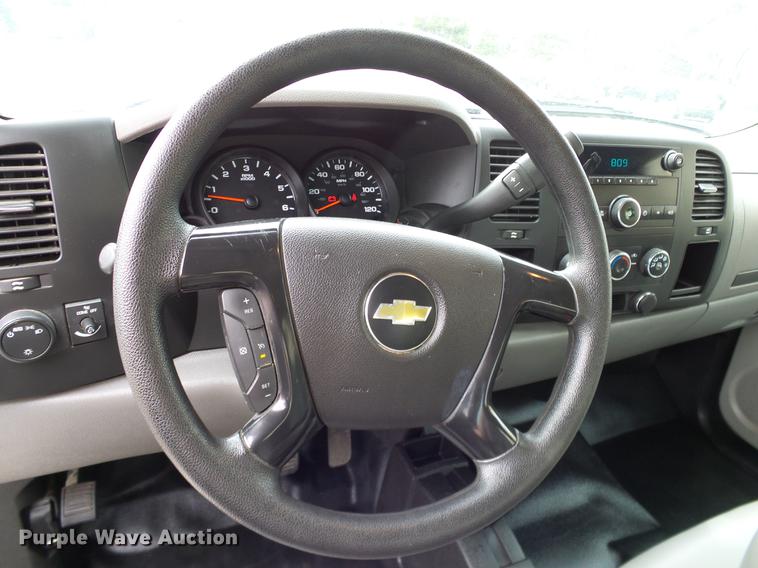 image for item DA6925 2013 Chevrolet Silverado 1500 Ext. Cab pickup truck