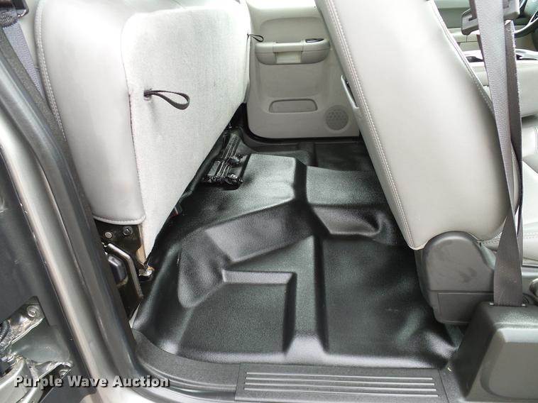 image for item DA6925 2013 Chevrolet Silverado 1500 Ext. Cab pickup truck