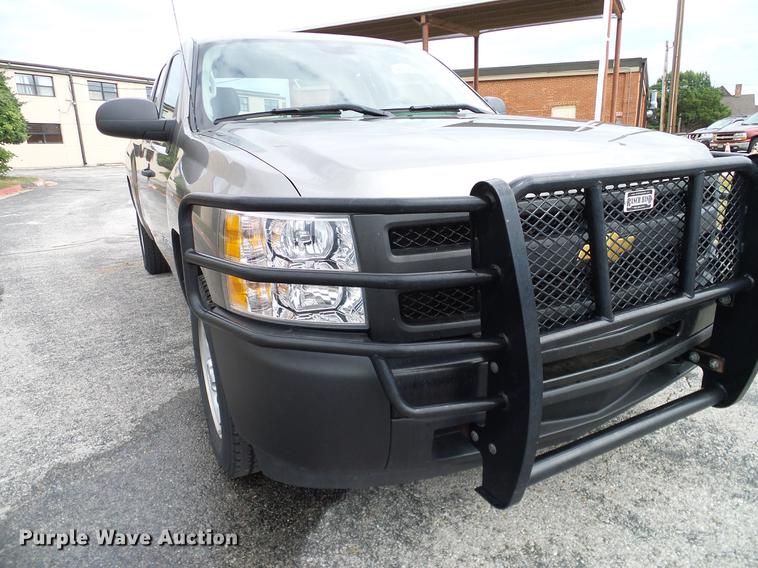 image for item DA6925 2013 Chevrolet Silverado 1500 Ext. Cab pickup truck