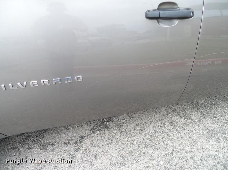 image for item DA6925 2013 Chevrolet Silverado 1500 Ext. Cab pickup truck