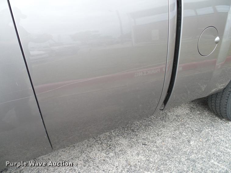 image for item DA6925 2013 Chevrolet Silverado 1500 Ext. Cab pickup truck