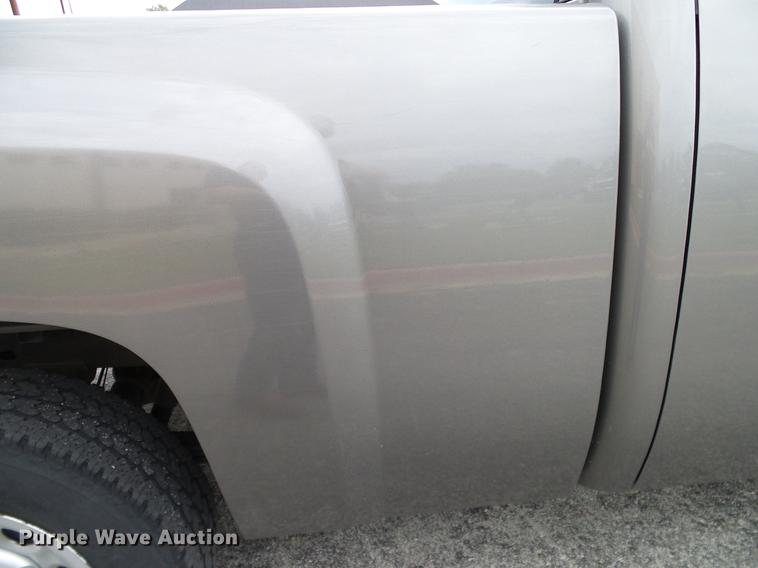 image for item DA6925 2013 Chevrolet Silverado 1500 Ext. Cab pickup truck