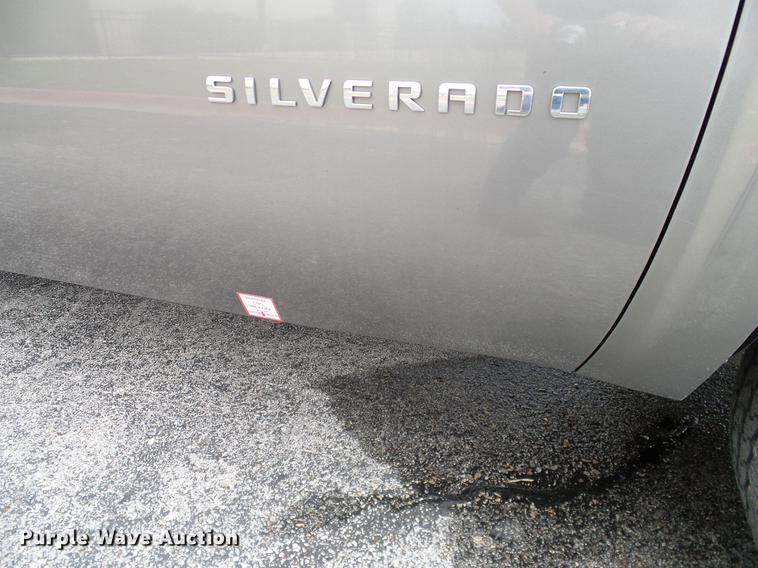 image for item DA6925 2013 Chevrolet Silverado 1500 Ext. Cab pickup truck