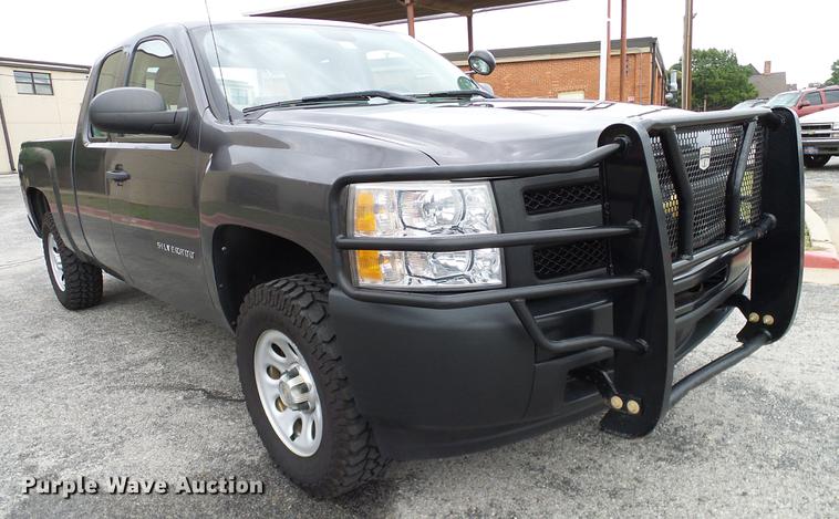 image for item DA6927 2011 Chevrolet Silverado 1500 Ext. Cab pickup truck