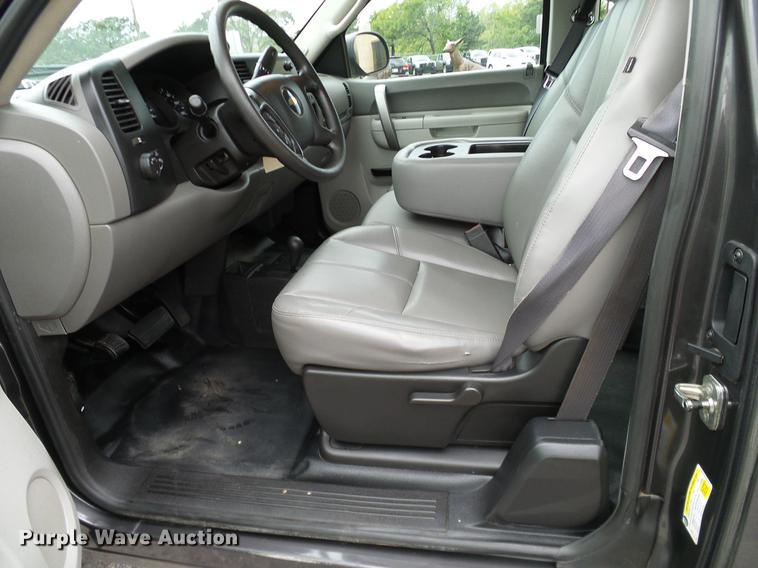 image for item DA6927 2011 Chevrolet Silverado 1500 Ext. Cab pickup truck