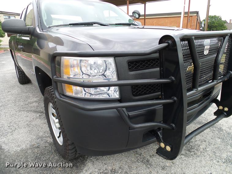 image for item DA6927 2011 Chevrolet Silverado 1500 Ext. Cab pickup truck
