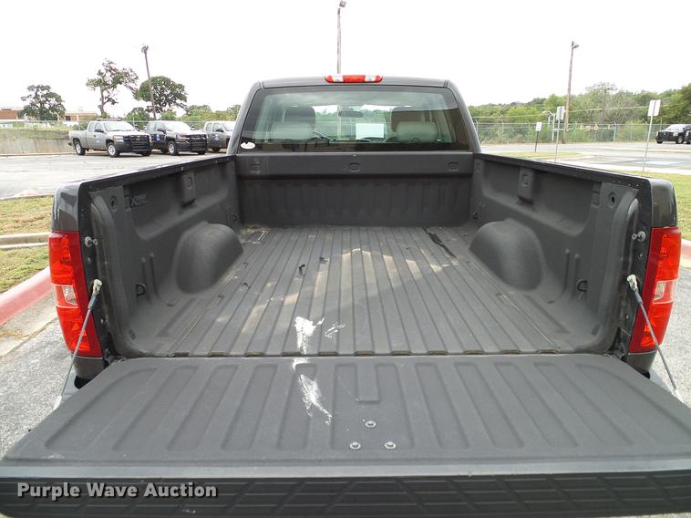 image for item DA6927 2011 Chevrolet Silverado 1500 Ext. Cab pickup truck