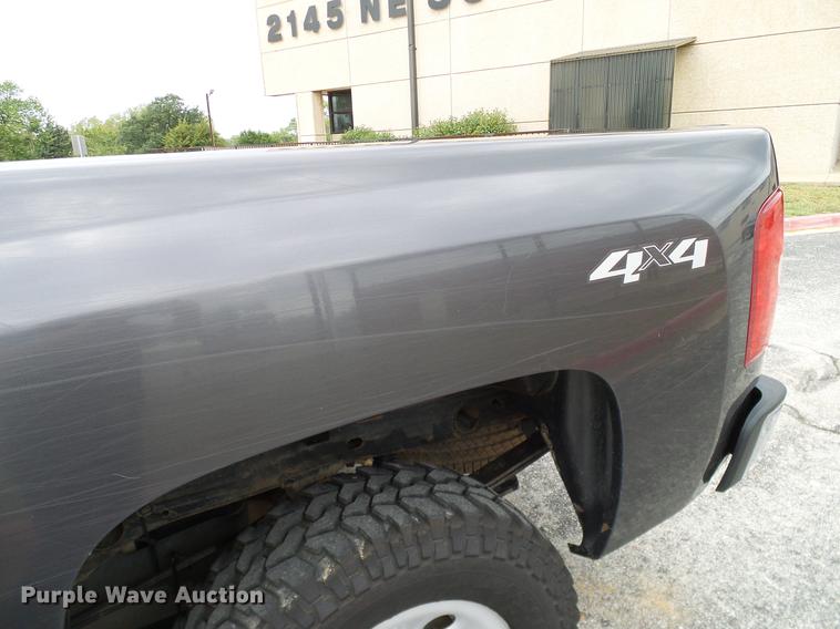 image for item DA6927 2011 Chevrolet Silverado 1500 Ext. Cab pickup truck