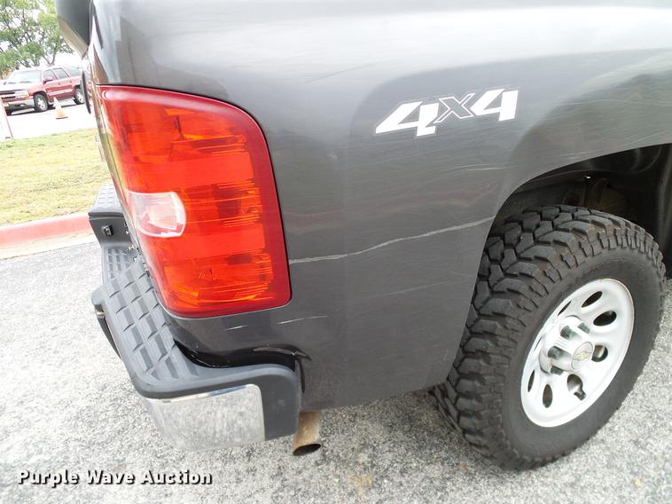 image for item DA6927 2011 Chevrolet Silverado 1500 Ext. Cab pickup truck