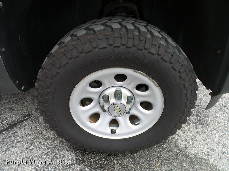 image for item DA6927 2011 Chevrolet Silverado 1500 Ext. Cab pickup truck