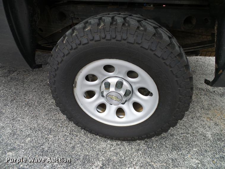 image for item DA6927 2011 Chevrolet Silverado 1500 Ext. Cab pickup truck