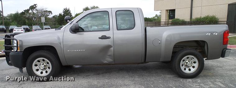image for item DA6928 2012 Chevrolet Silverado 1500 Ext. Cab pickup truck