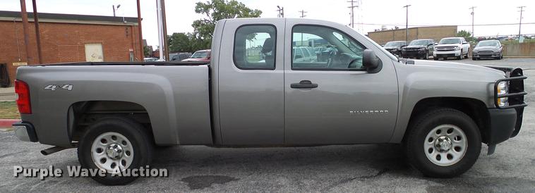 image for item DA6928 2012 Chevrolet Silverado 1500 Ext. Cab pickup truck