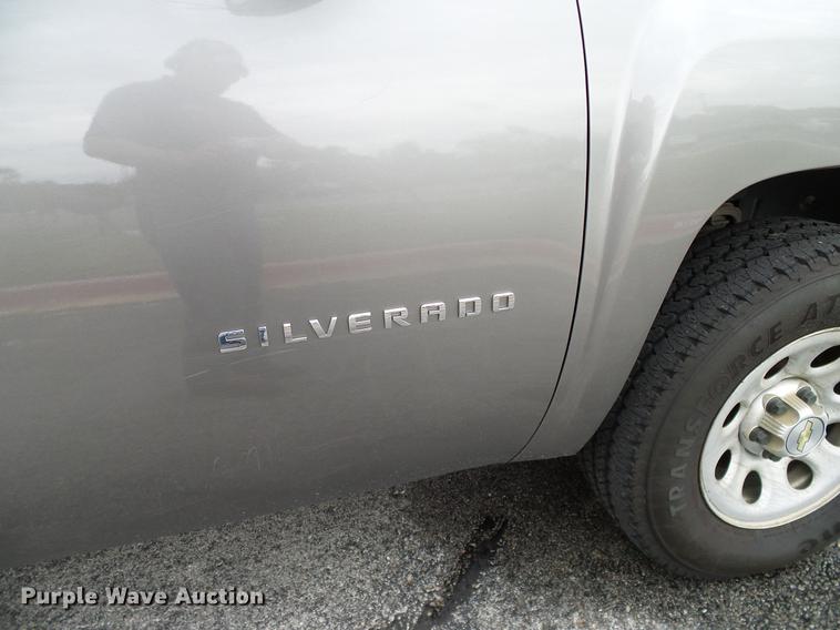 image for item DA6928 2012 Chevrolet Silverado 1500 Ext. Cab pickup truck