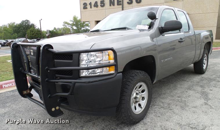 image for item DA6930 2012 Chevrolet Silverado 1500 Ext. Cab pickup truck