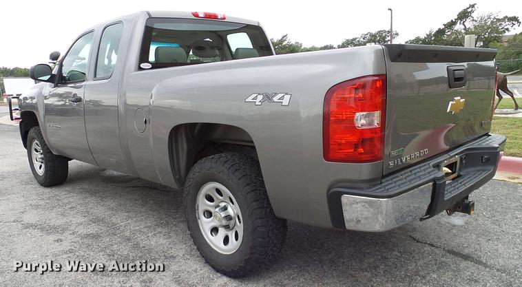 image for item DA6930 2012 Chevrolet Silverado 1500 Ext. Cab pickup truck