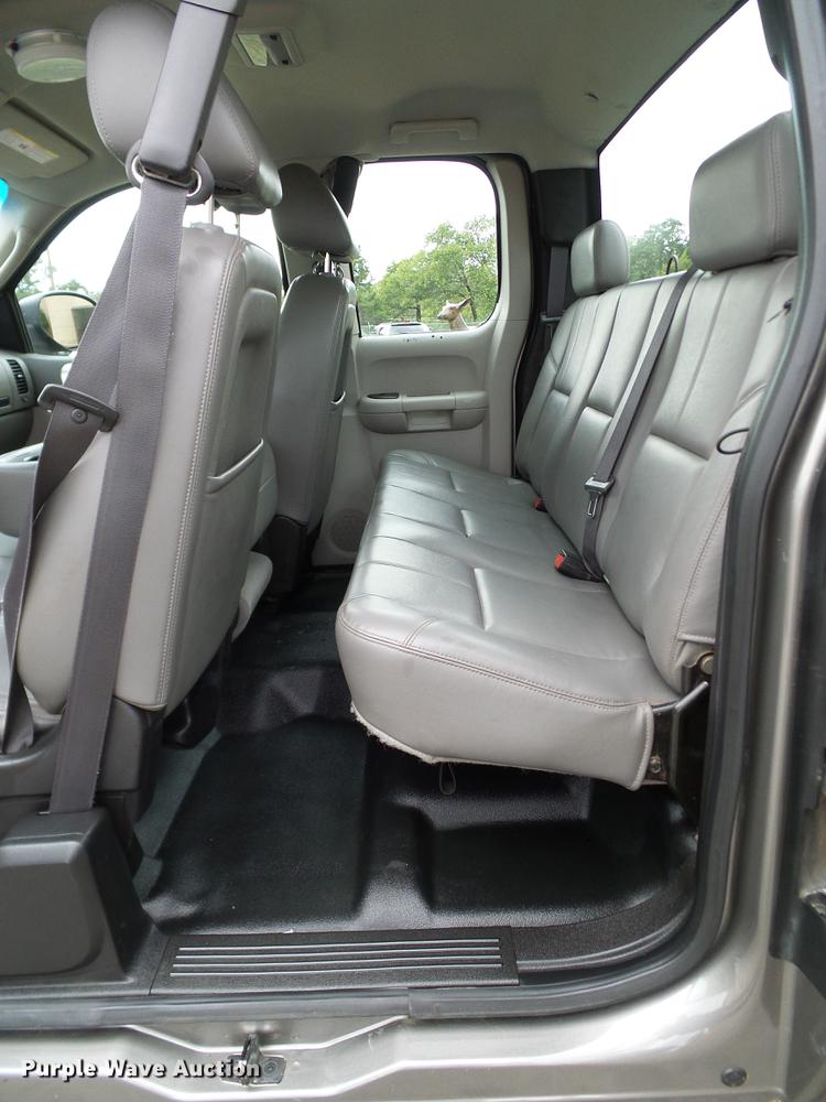 image for item DA6930 2012 Chevrolet Silverado 1500 Ext. Cab pickup truck