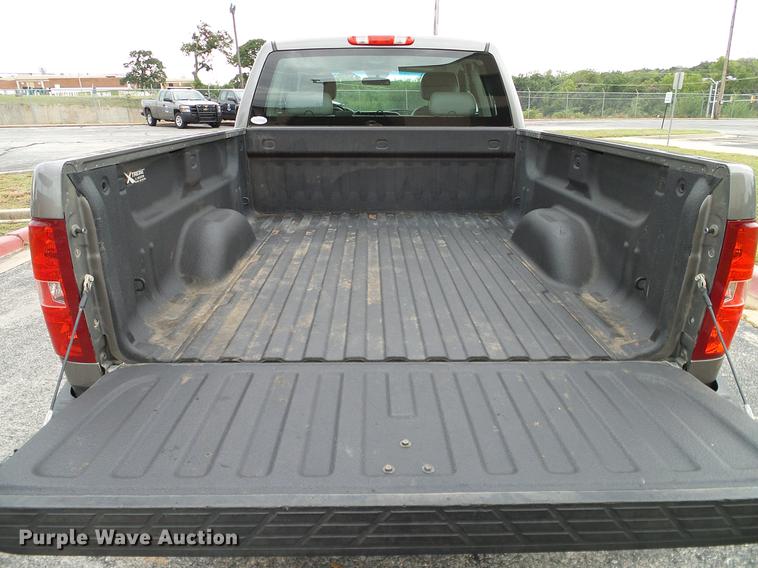 image for item DA6930 2012 Chevrolet Silverado 1500 Ext. Cab pickup truck